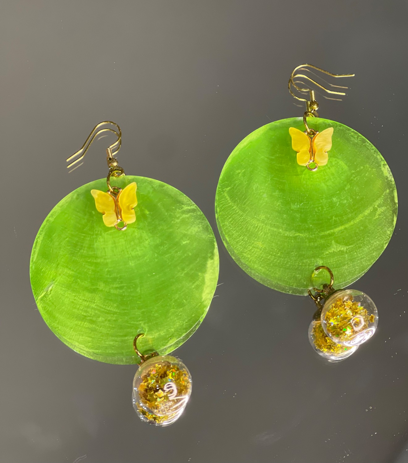 گوشواره صدفی سبز و پروانه